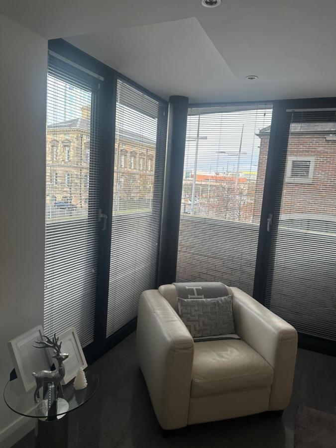 Luxury Apartment Belfast City Centre Overlooking Custom House Sqaure Luaran gambar