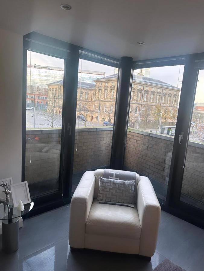 Luxury Apartment Belfast City Centre Overlooking Custom House Sqaure Luaran gambar